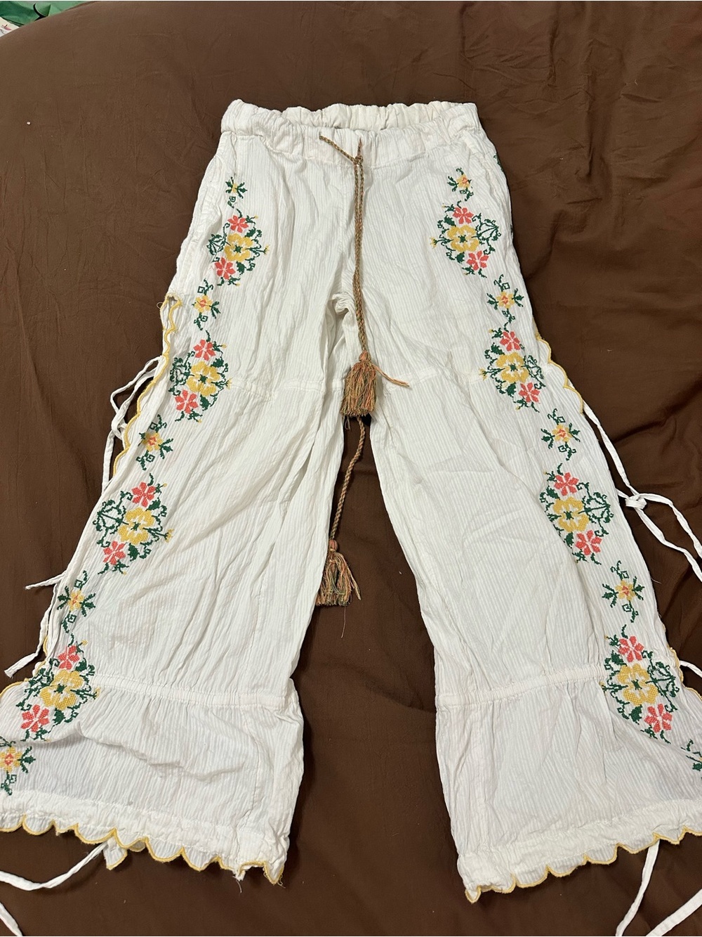 Free People White Embroidered Floral Lounge Pants